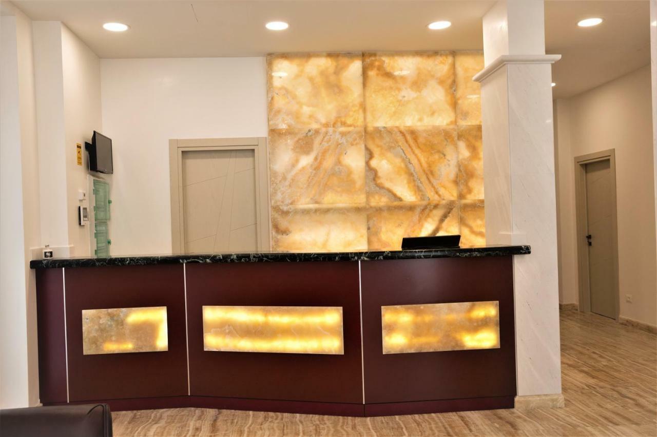 Boutique Hotel Enia ปาล์มเดดเซิร์ท ภายนอก รูปภาพ