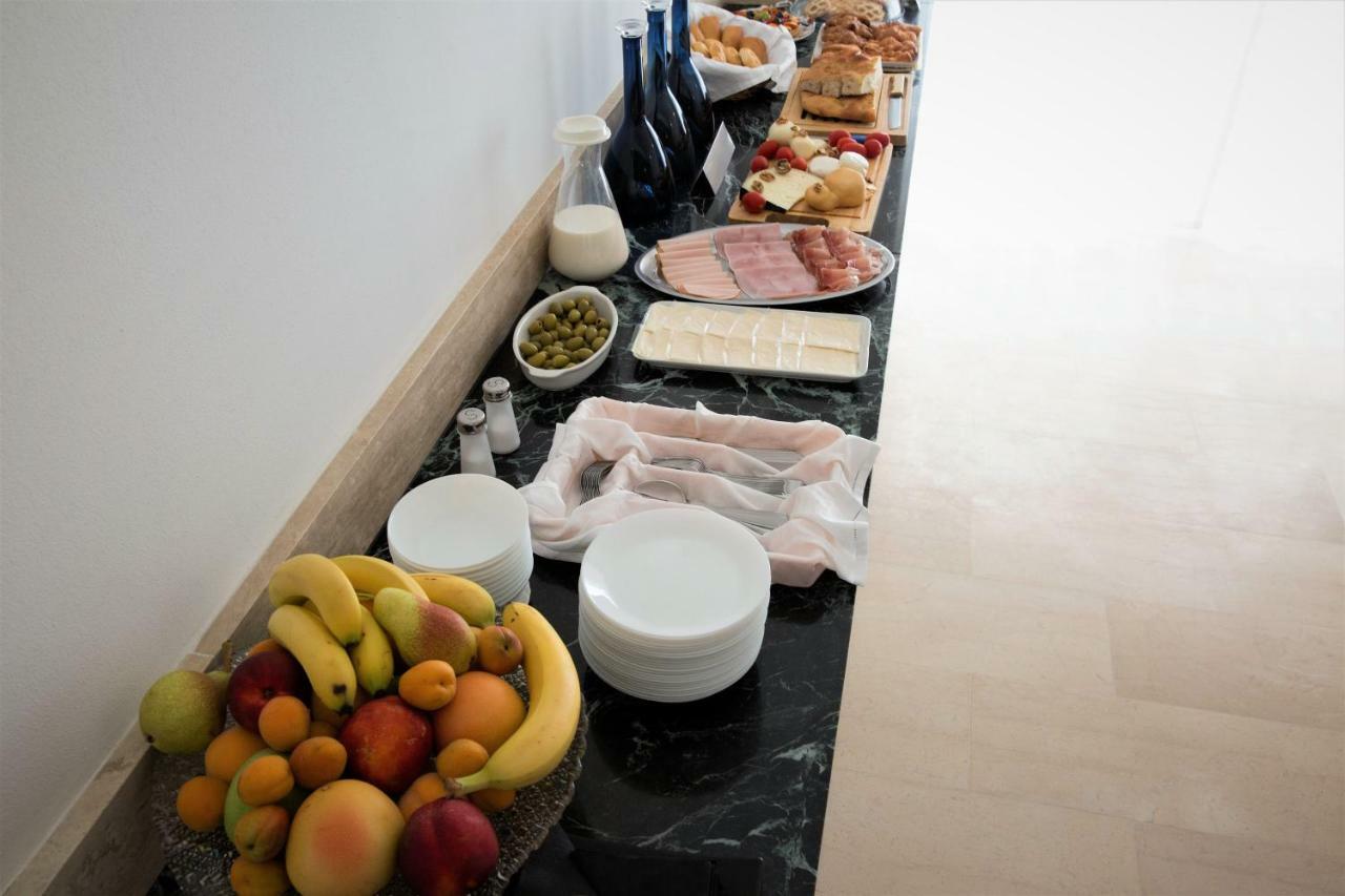 Boutique Hotel Enia ปาล์มเดดเซิร์ท ภายนอก รูปภาพ