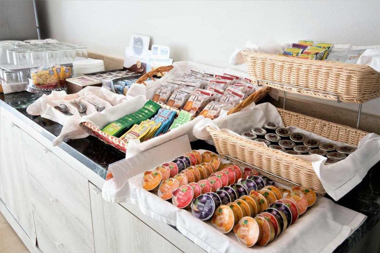 Boutique Hotel Enia ปาล์มเดดเซิร์ท ภายนอก รูปภาพ