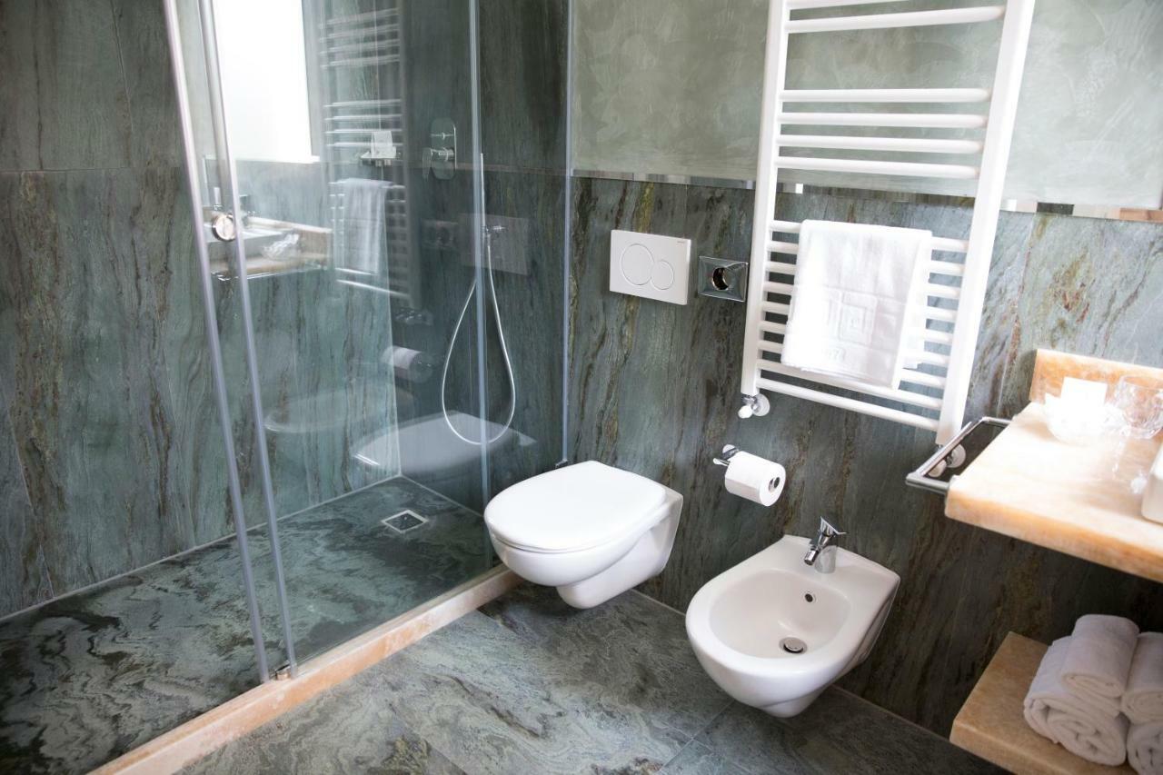 Boutique Hotel Enia ปาล์มเดดเซิร์ท ภายนอก รูปภาพ
