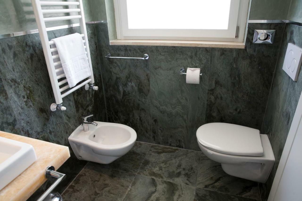 Boutique Hotel Enia ปาล์มเดดเซิร์ท ภายนอก รูปภาพ